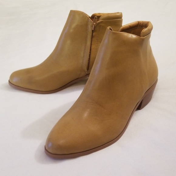 Modcloth Shoes - Modcloth Booties 👢